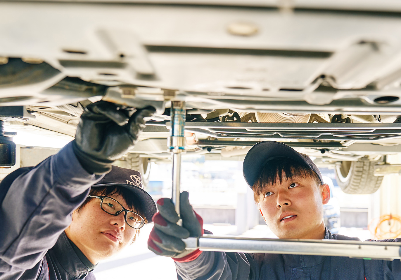 スライドショー：整備・修理・車検・点検・エンジニア